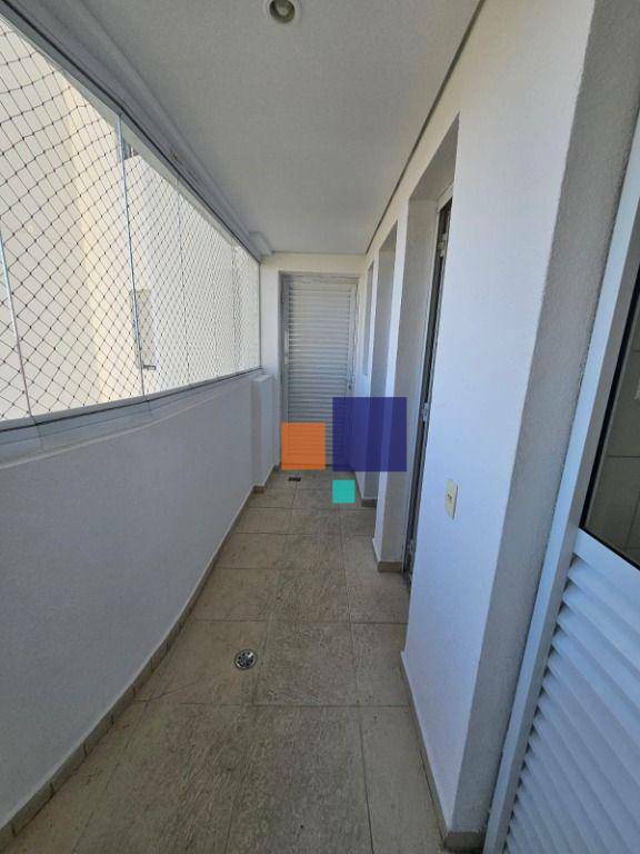 Apartamento para alugar com 4 quartos, 182m² - Foto 12