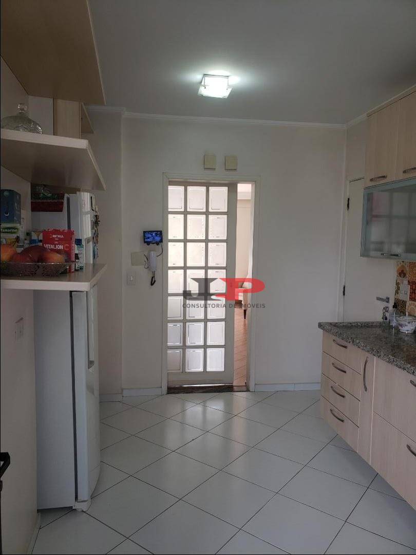 Apartamento à venda com 3 quartos, 94m² - Foto 11