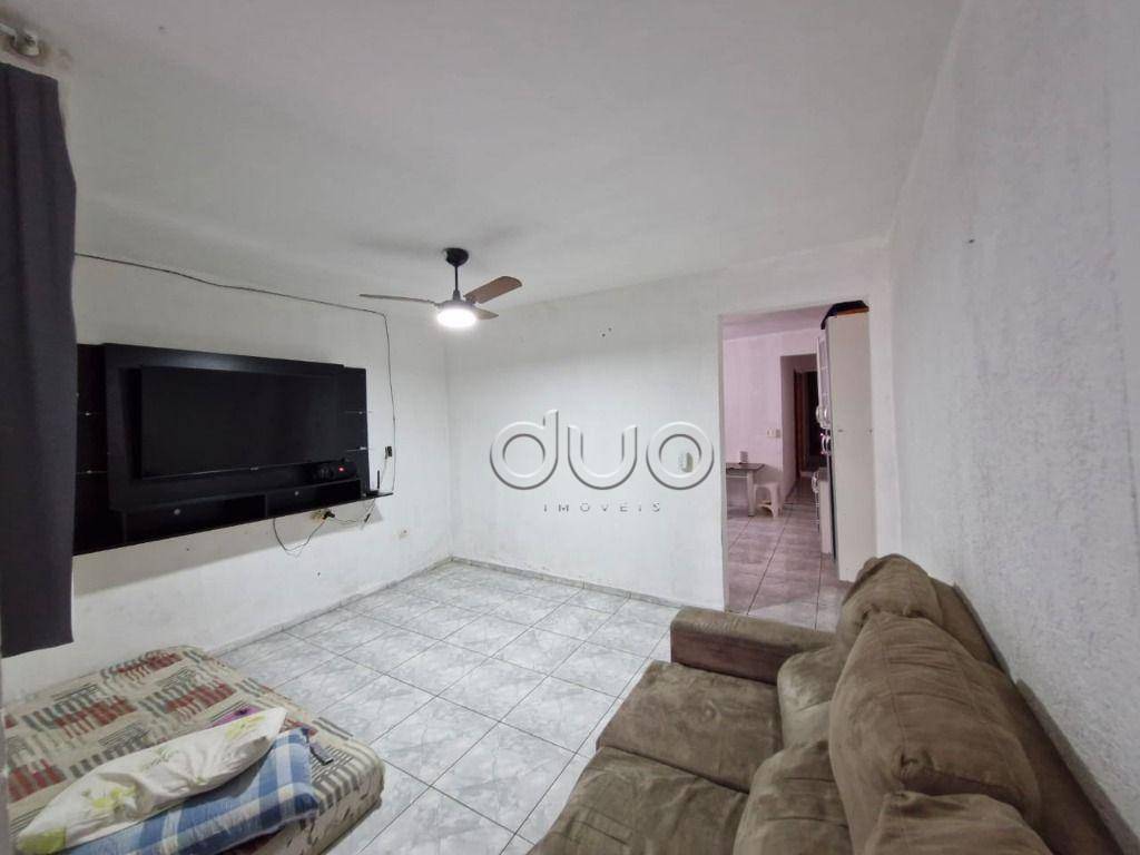 Casa à venda com 2 quartos, 70m² - Foto 4