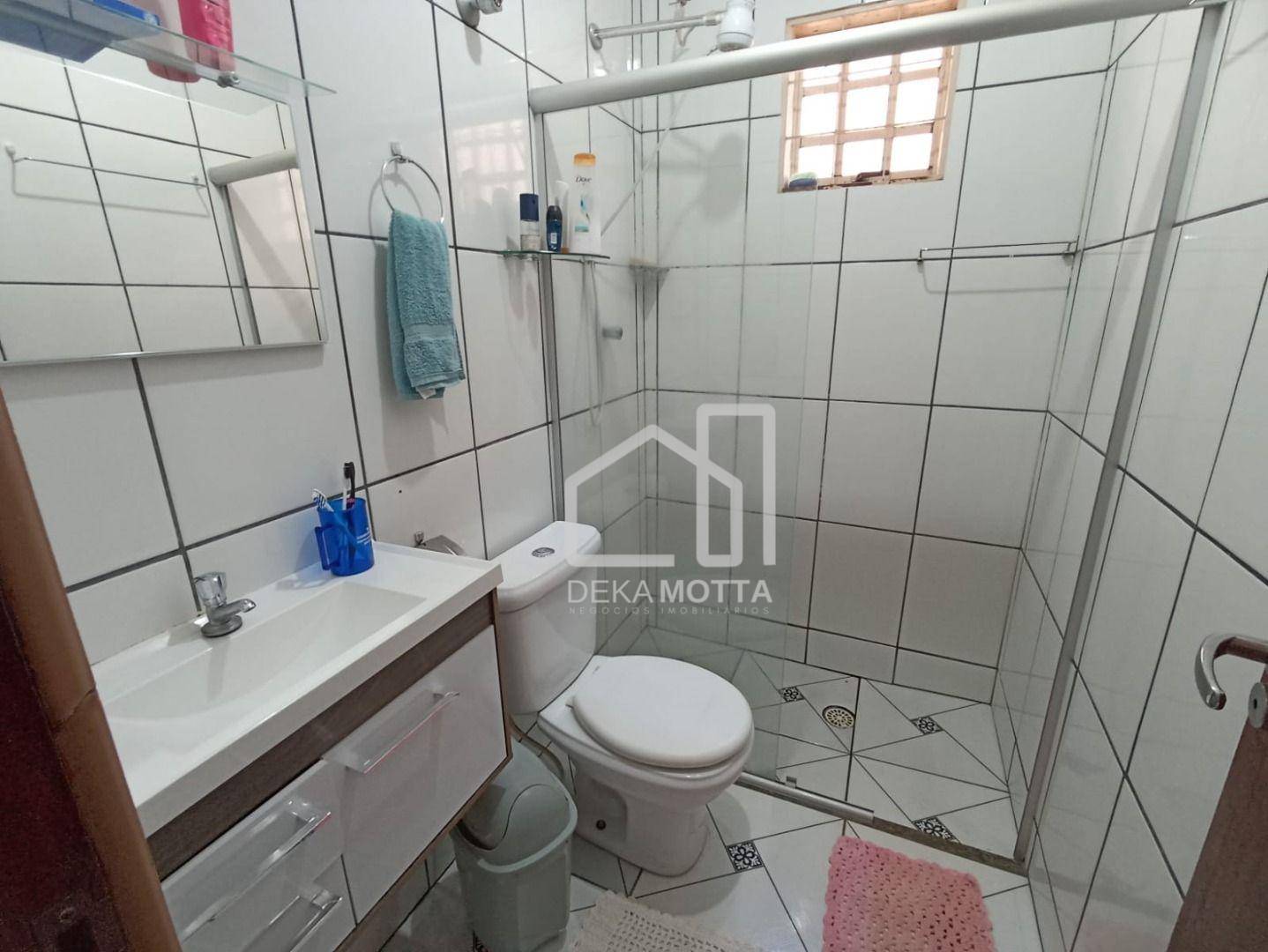 Casa de Condomínio à venda com 5 quartos, 218m² - Foto 9