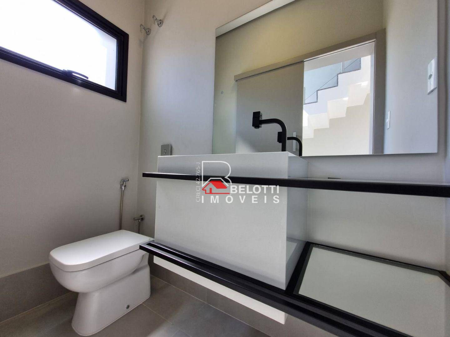 Casa à venda com 3 quartos, 210m² - Foto 9