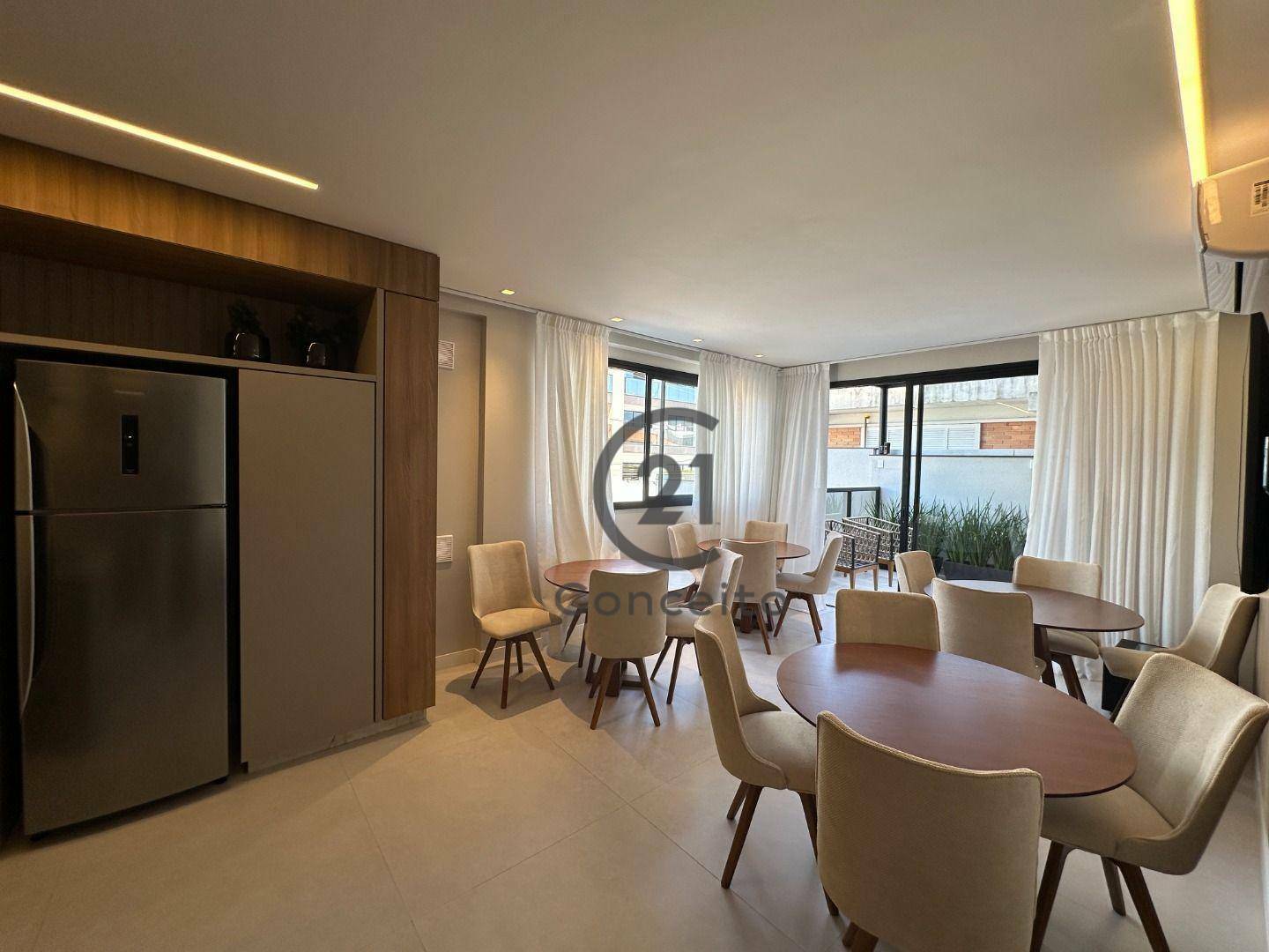 Apartamento à venda com 2 quartos, 77m² - Foto 18