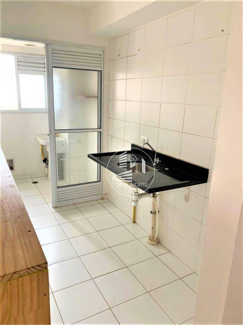 Apartamento à venda com 2 quartos, 56m² - Foto 5