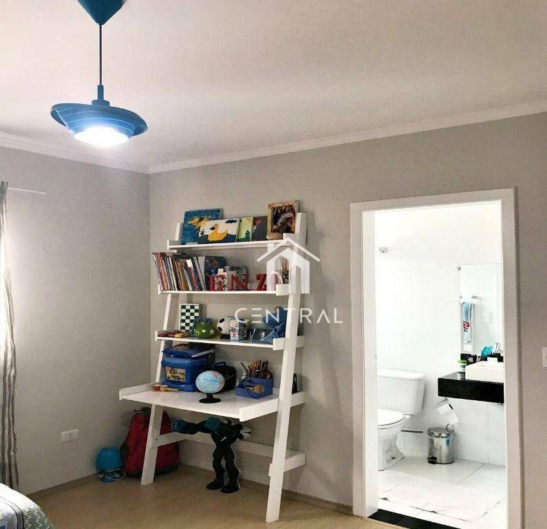 Sobrado à venda com 3 quartos, 239m² - Foto 7