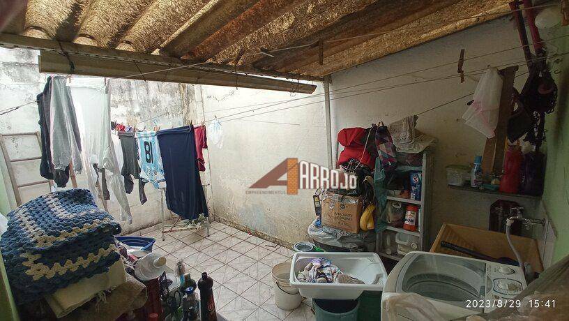 Sobrado à venda com 2 quartos, 200m² - Foto 23