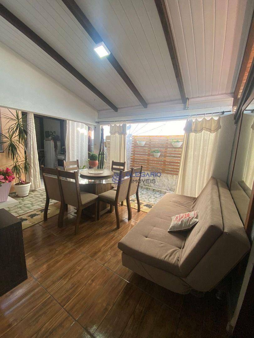 Casa à venda com 3 quartos, 136m² - Foto 5