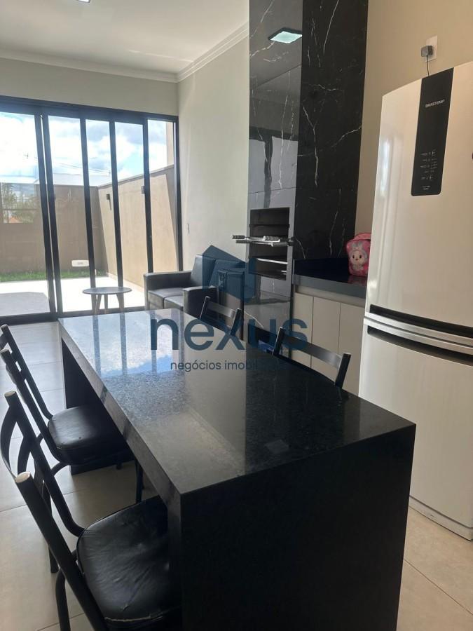 Casa à venda com 3 quartos, 250m² - Foto 3