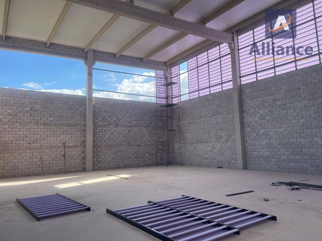 Depósito-Galpão-Armazém para alugar, 1030m² - Foto 18