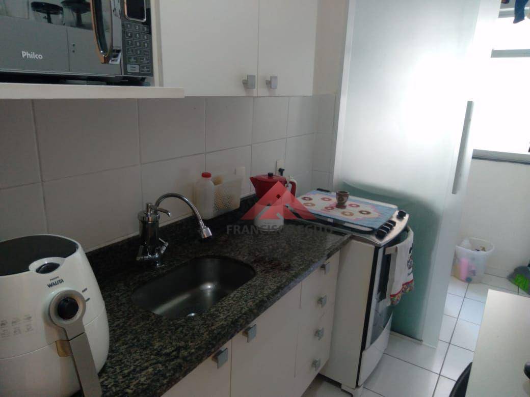 Apartamento à venda com 2 quartos, 62m² - Foto 12