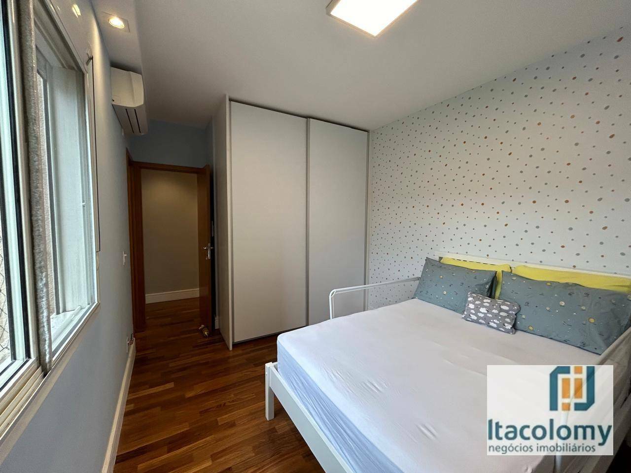 Apartamento à venda com 3 quartos, 156m² - Foto 12