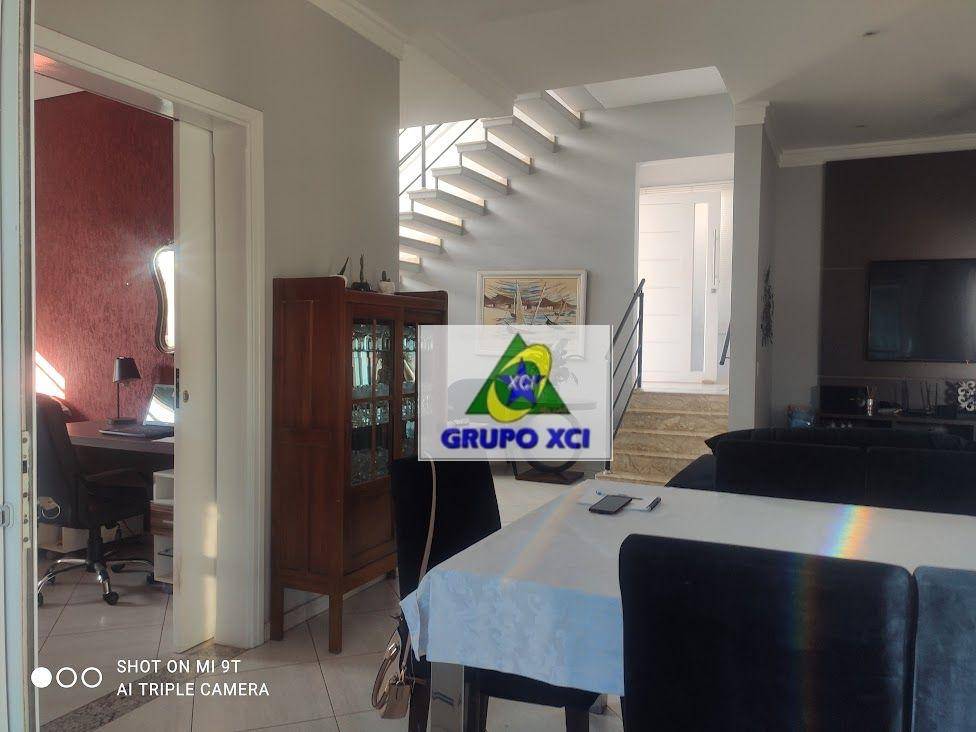 Casa de Condomínio à venda com 3 quartos, 264m² - Foto 8