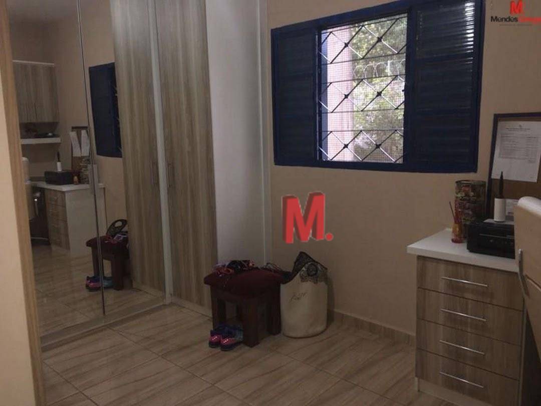 Chácara à venda com 8 quartos, 337m² - Foto 13