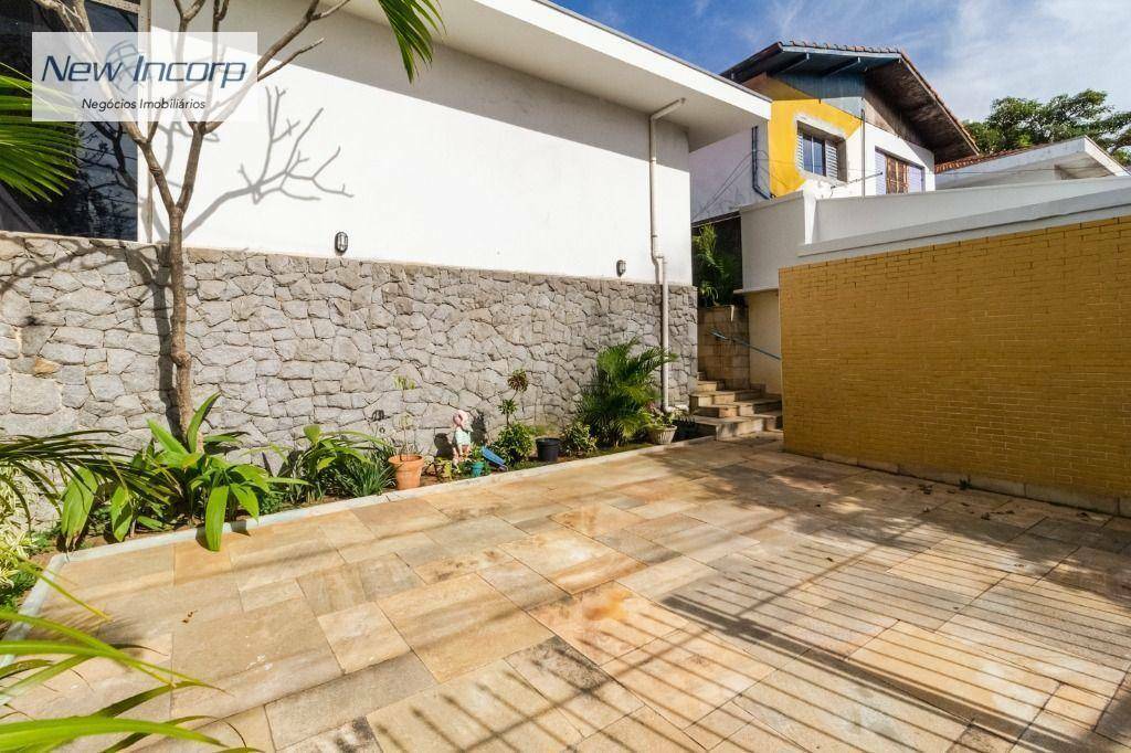 Casa à venda com 3 quartos, 307m² - Foto 20