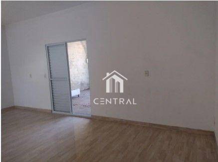 Casa à venda com 4 quartos, 100m² - Foto 12