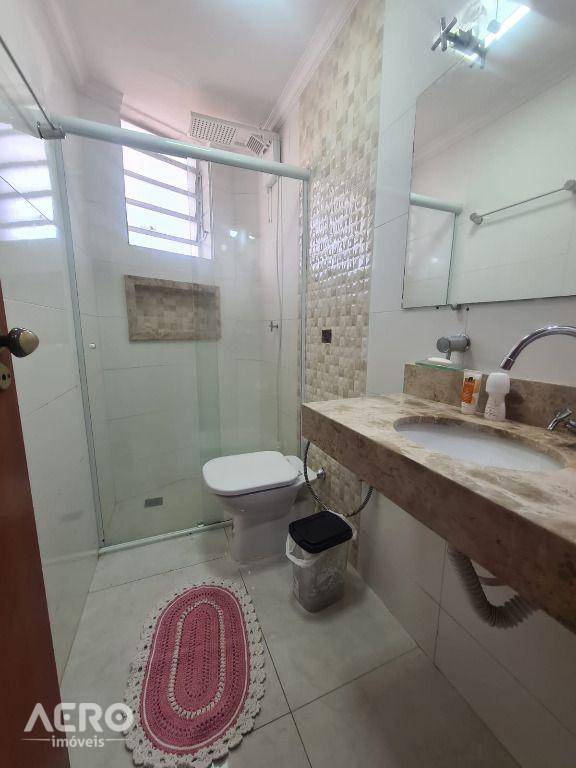 Apartamento à venda com 2 quartos, 72m² - Foto 18
