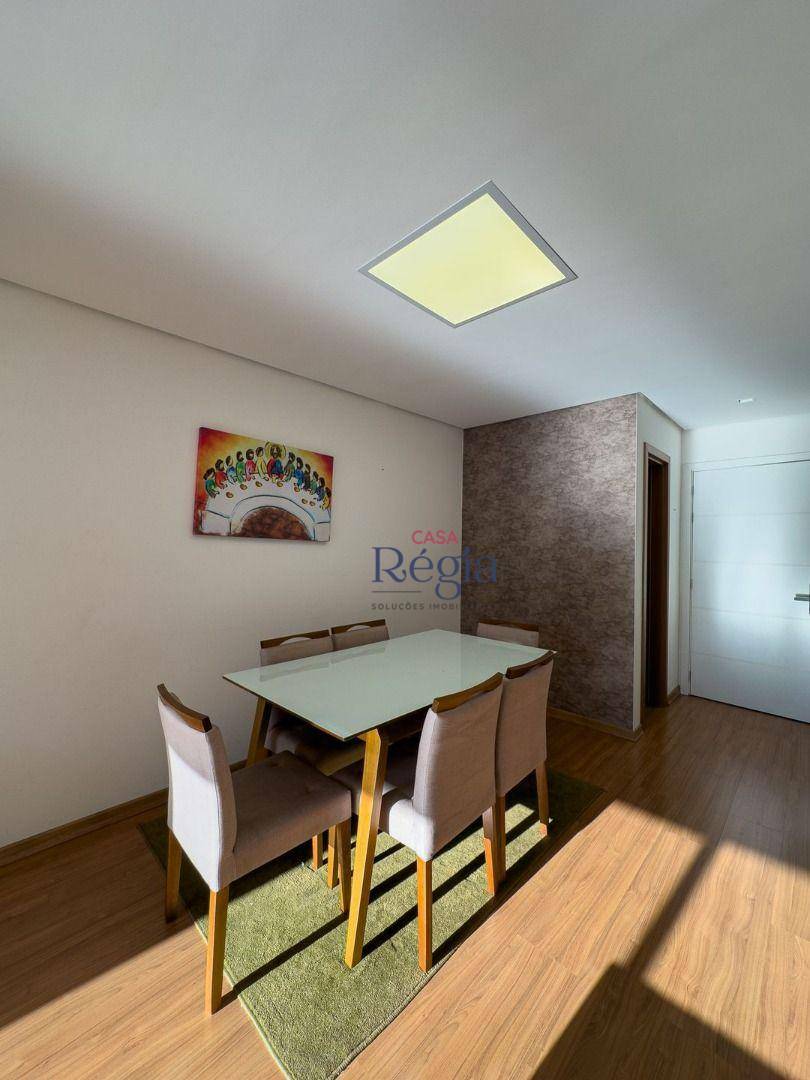 Apartamento à venda com 2 quartos, 75m² - Foto 4