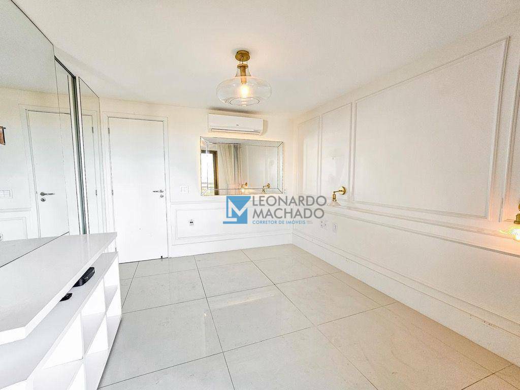 Apartamento à venda com 4 quartos, 209m² - Foto 24