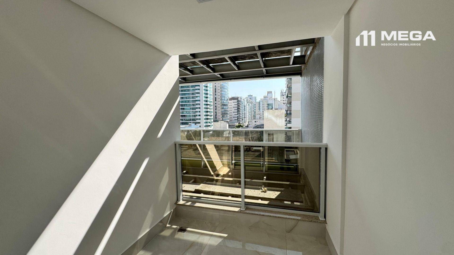 Apartamento à venda com 3 quartos, 111m² - Foto 17
