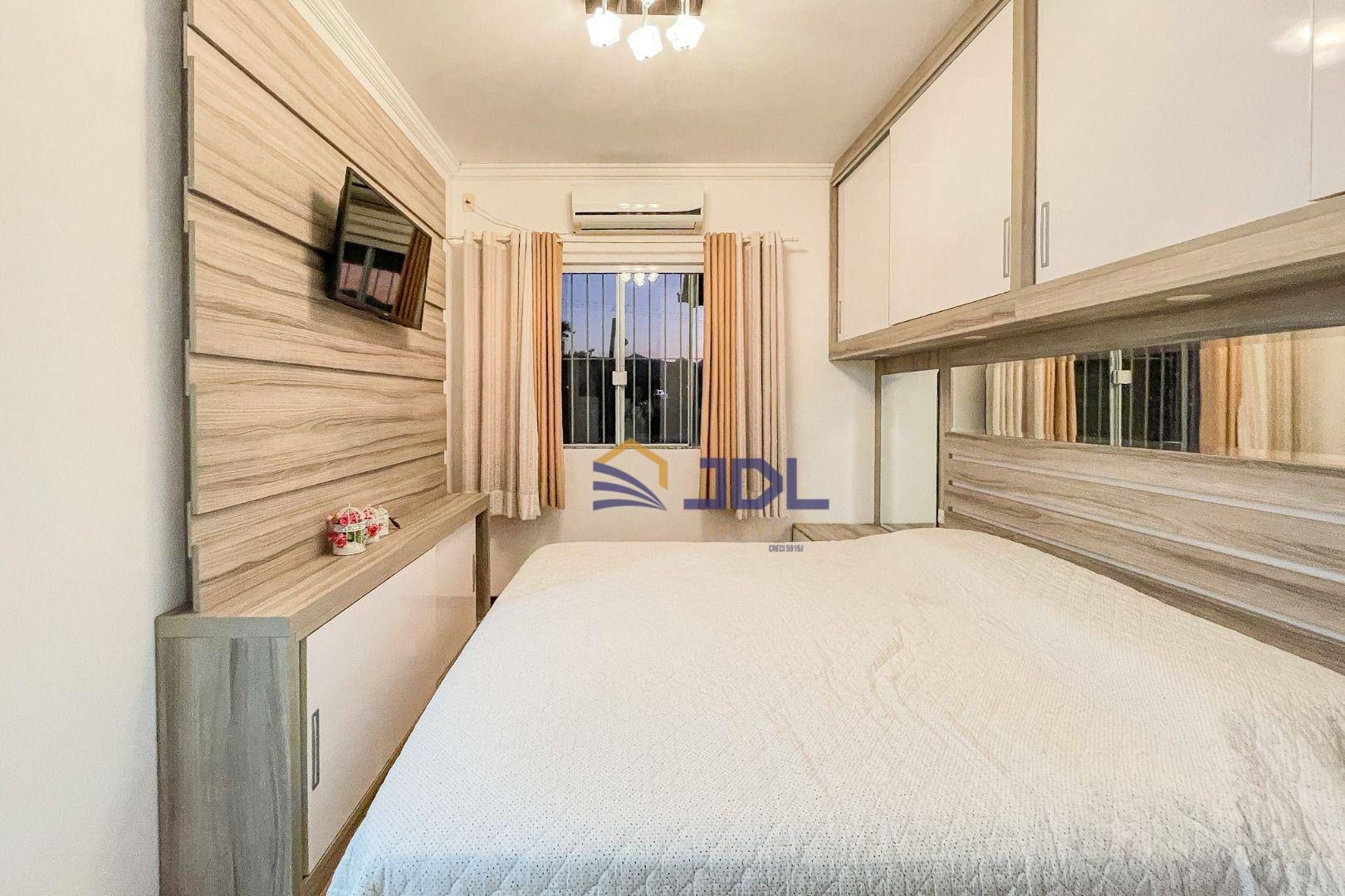 Casa à venda com 3 quartos, 137m² - Foto 14