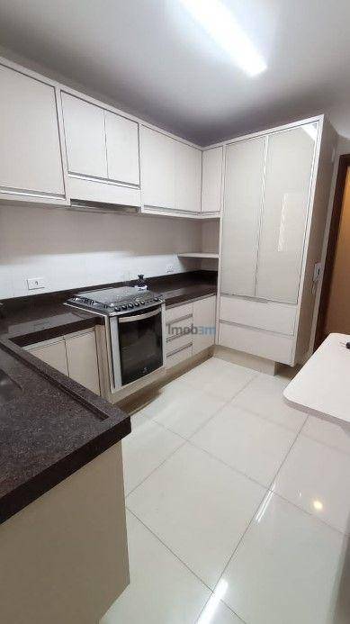 Apartamento para alugar com 3 quartos, 91m² - Foto 4