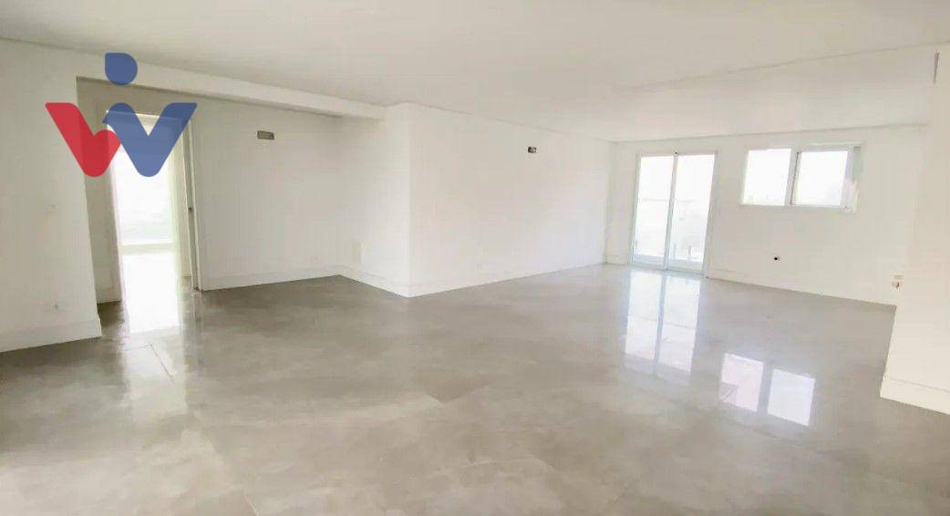 Apartamento à venda com 3 quartos, 200m² - Foto 5