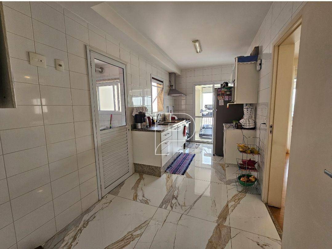 Apartamento à venda com 3 quartos, 136m² - Foto 10