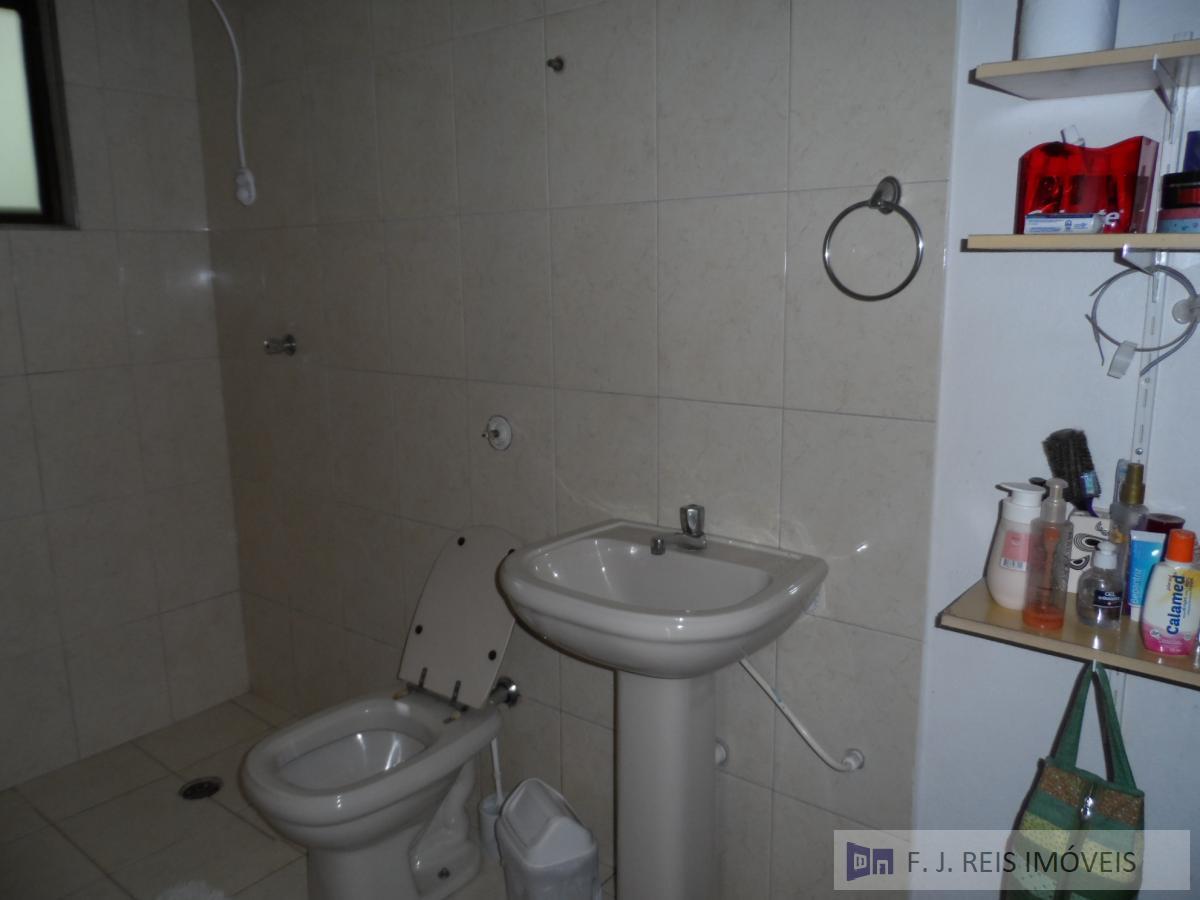 Sobrado à venda com 3 quartos, 250m² - Foto 17