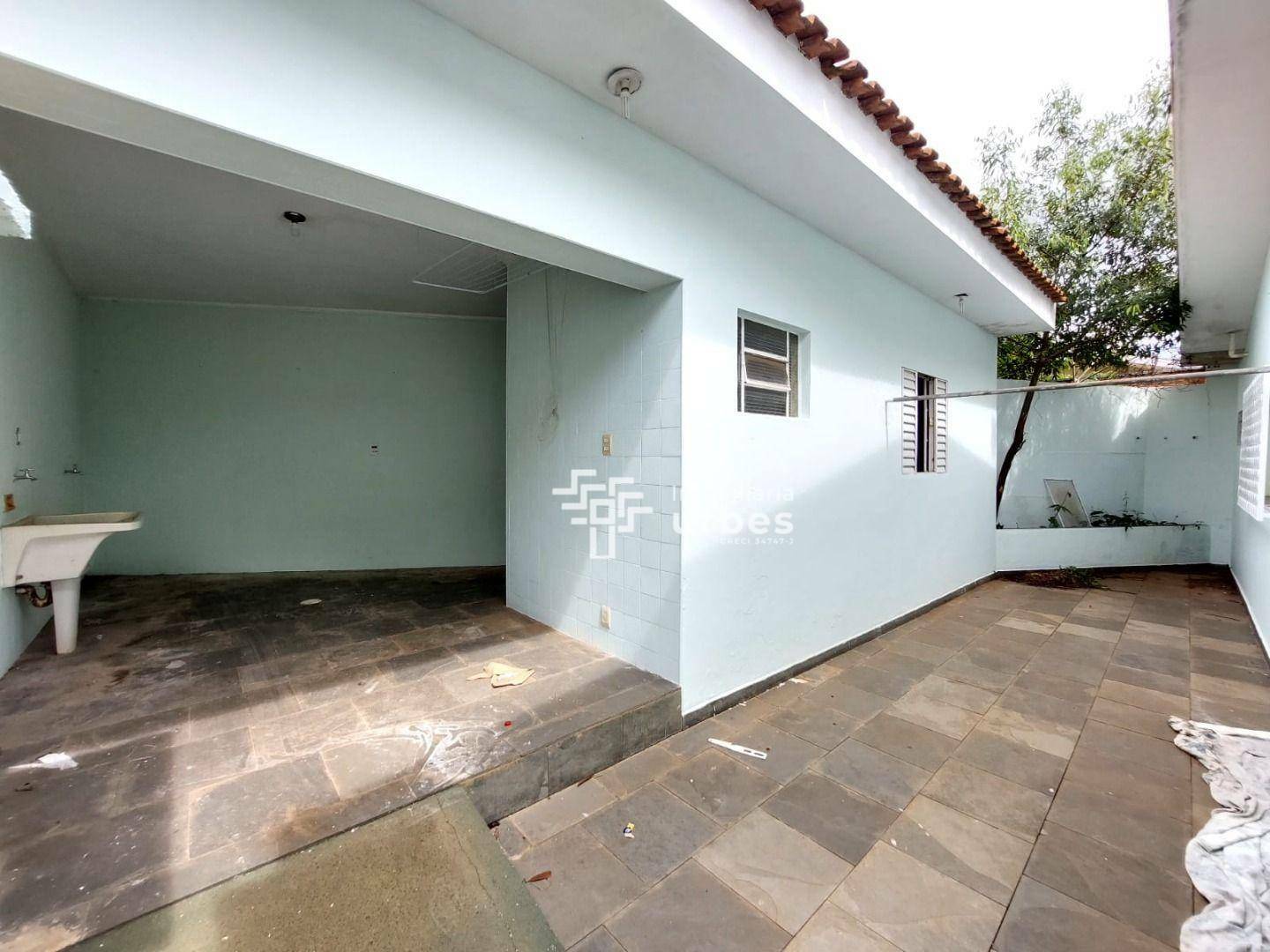 Casa para alugar com 4 quartos, 294m² - Foto 18