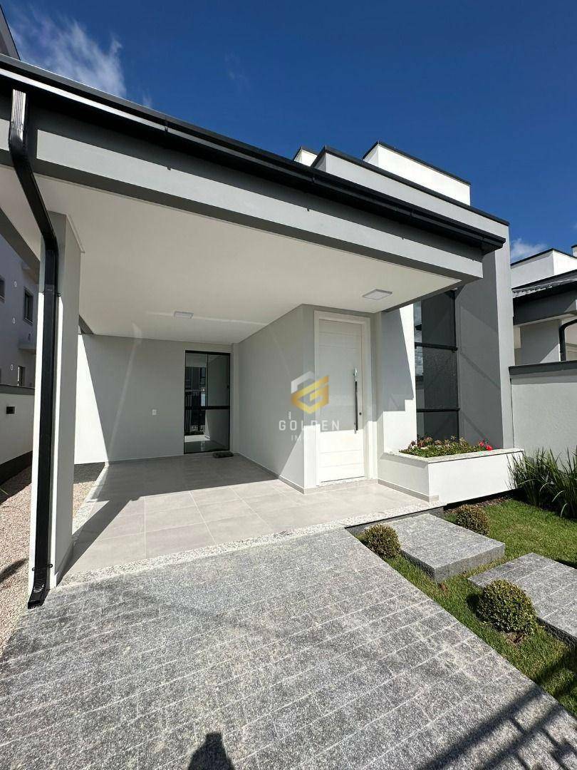 Casa à venda com 3 quartos, 93m² - Foto 2