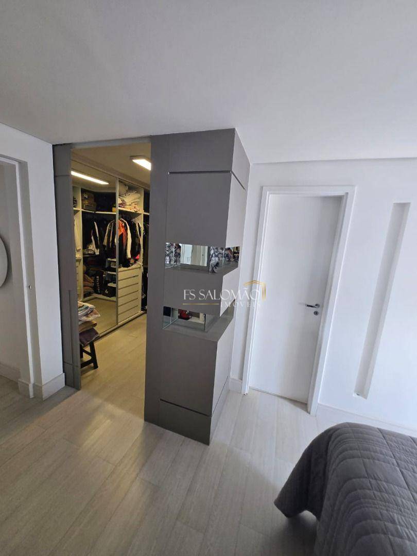 Apartamento à venda com 3 quartos, 157m² - Foto 9