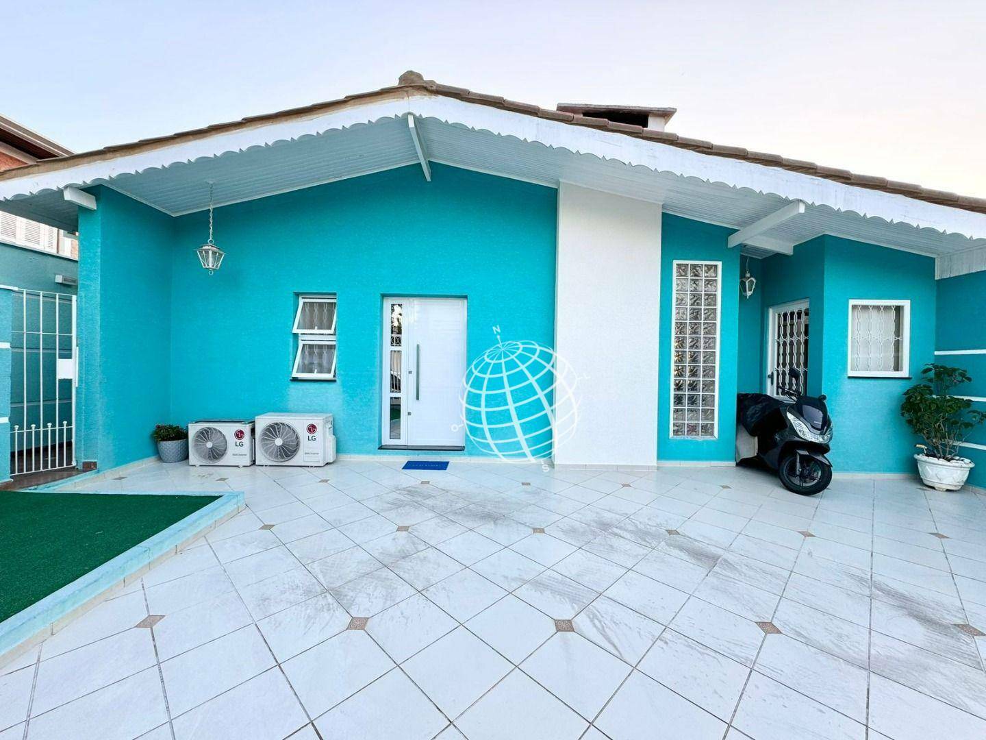 Casa à venda com 3 quartos, 193m² - Foto 2