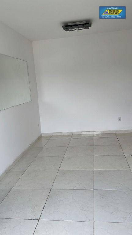 Apartamento à venda com 2 quartos, 58m² - Foto 4