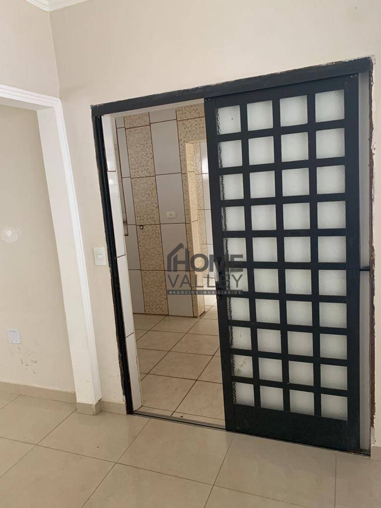 Casa à venda com 4 quartos, 190m² - Foto 6