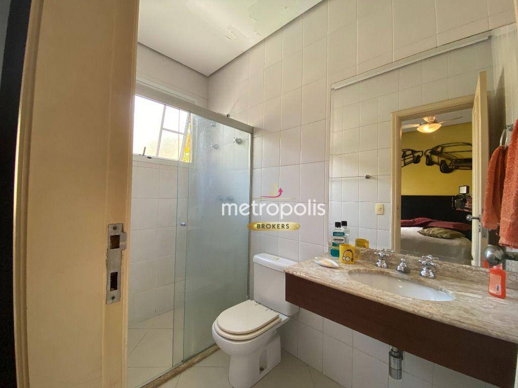 Sobrado à venda com 4 quartos, 300m² - Foto 43