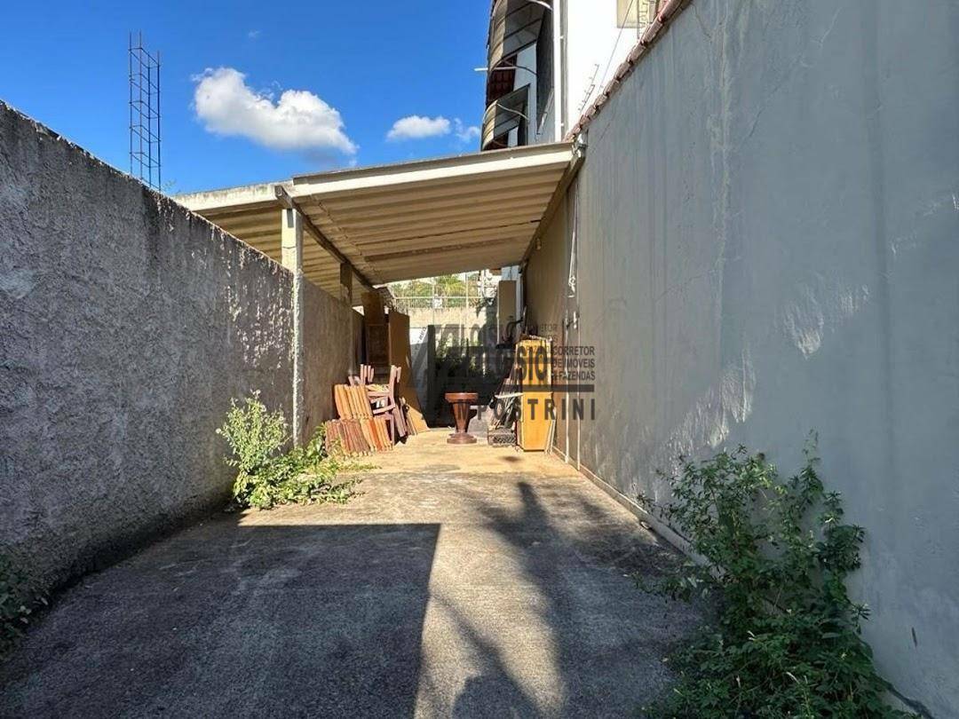 Casa à venda com 5 quartos, 350m² - Foto 39