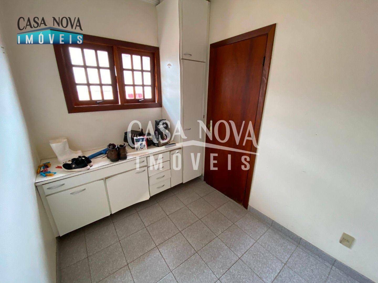 Casa de Condomínio à venda com 4 quartos, 450m² - Foto 36