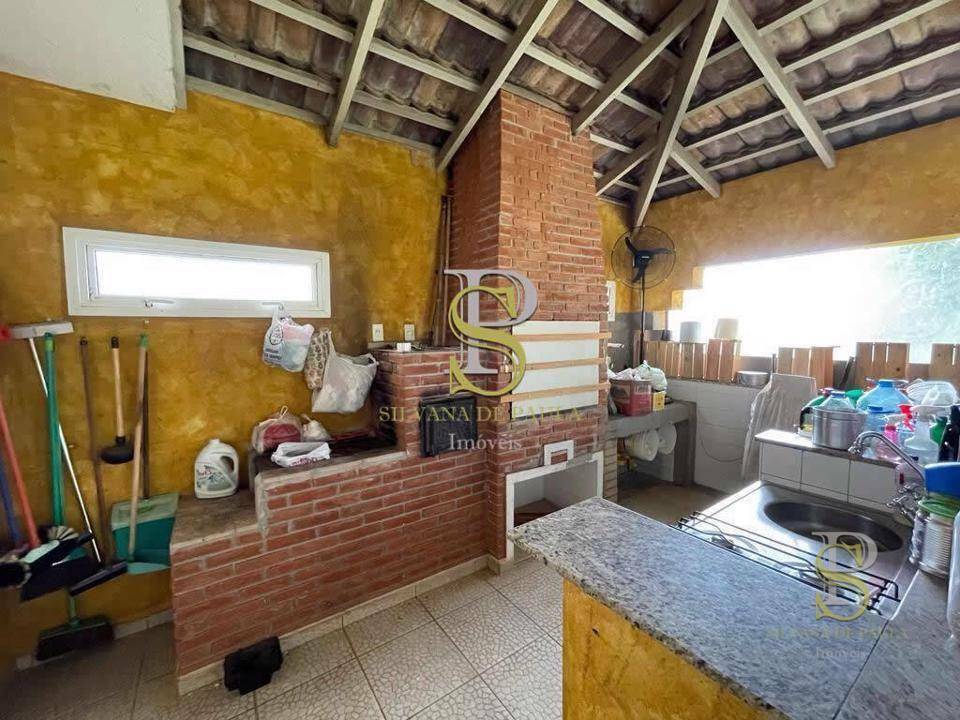 Chácara à venda com 5 quartos, 339m² - Foto 10