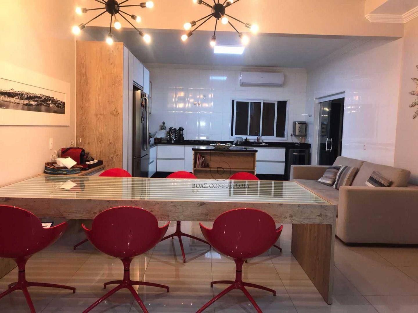 Sobrado à venda com 4 quartos, 280m² - Foto 1