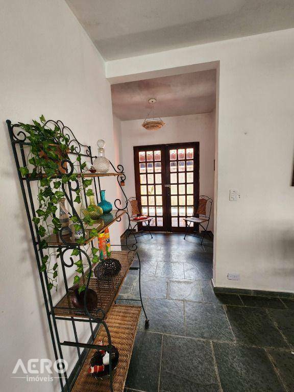 Casa à venda com 4 quartos, 150m² - Foto 10
