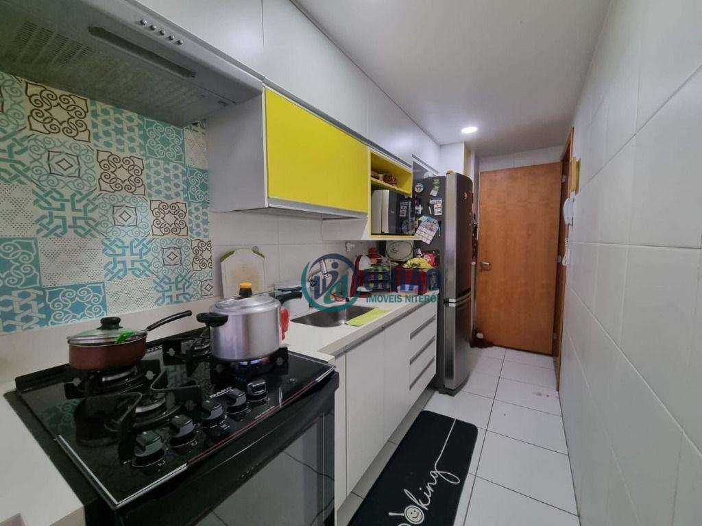 Apartamento à venda com 2 quartos, 82m² - Foto 13