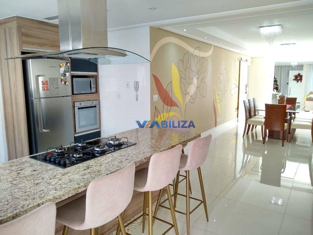 Casa à venda com 3 quartos, 226m² - Foto 5