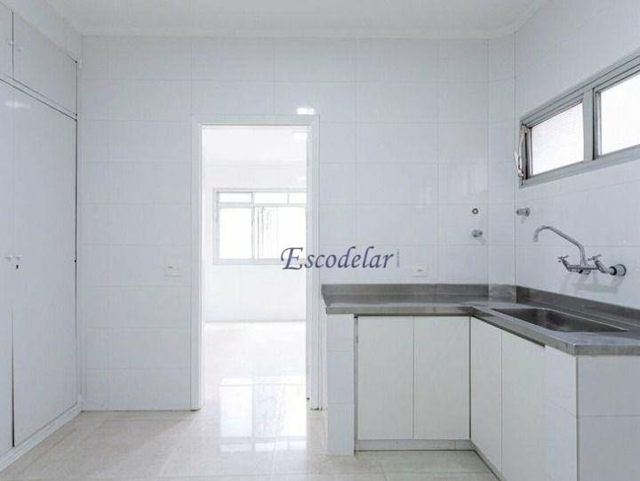 Apartamento à venda com 3 quartos, 180m² - Foto 9