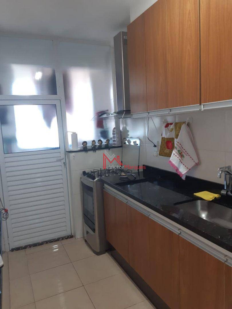 Apartamento à venda com 2 quartos, 74m² - Foto 9