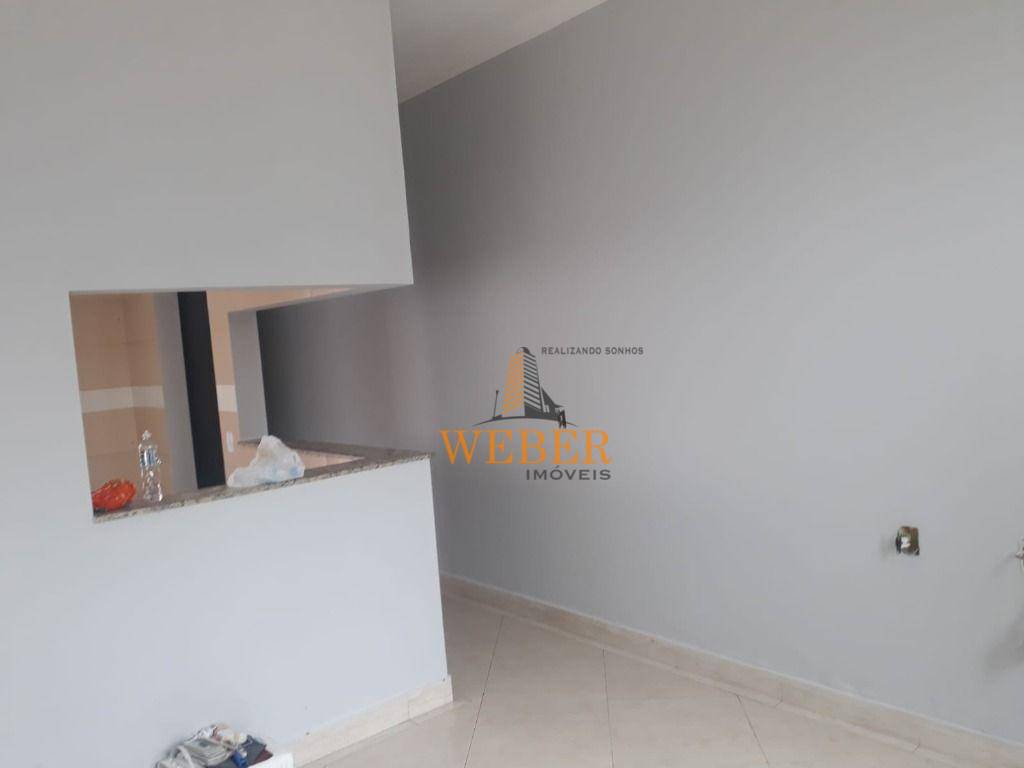 Casa à venda com 2 quartos, 80m² - Foto 9