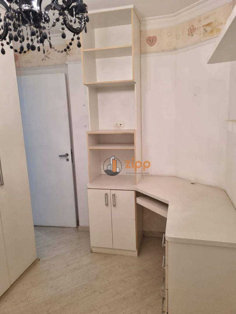 Apartamento para alugar com 3 quartos, 90m² - Foto 13