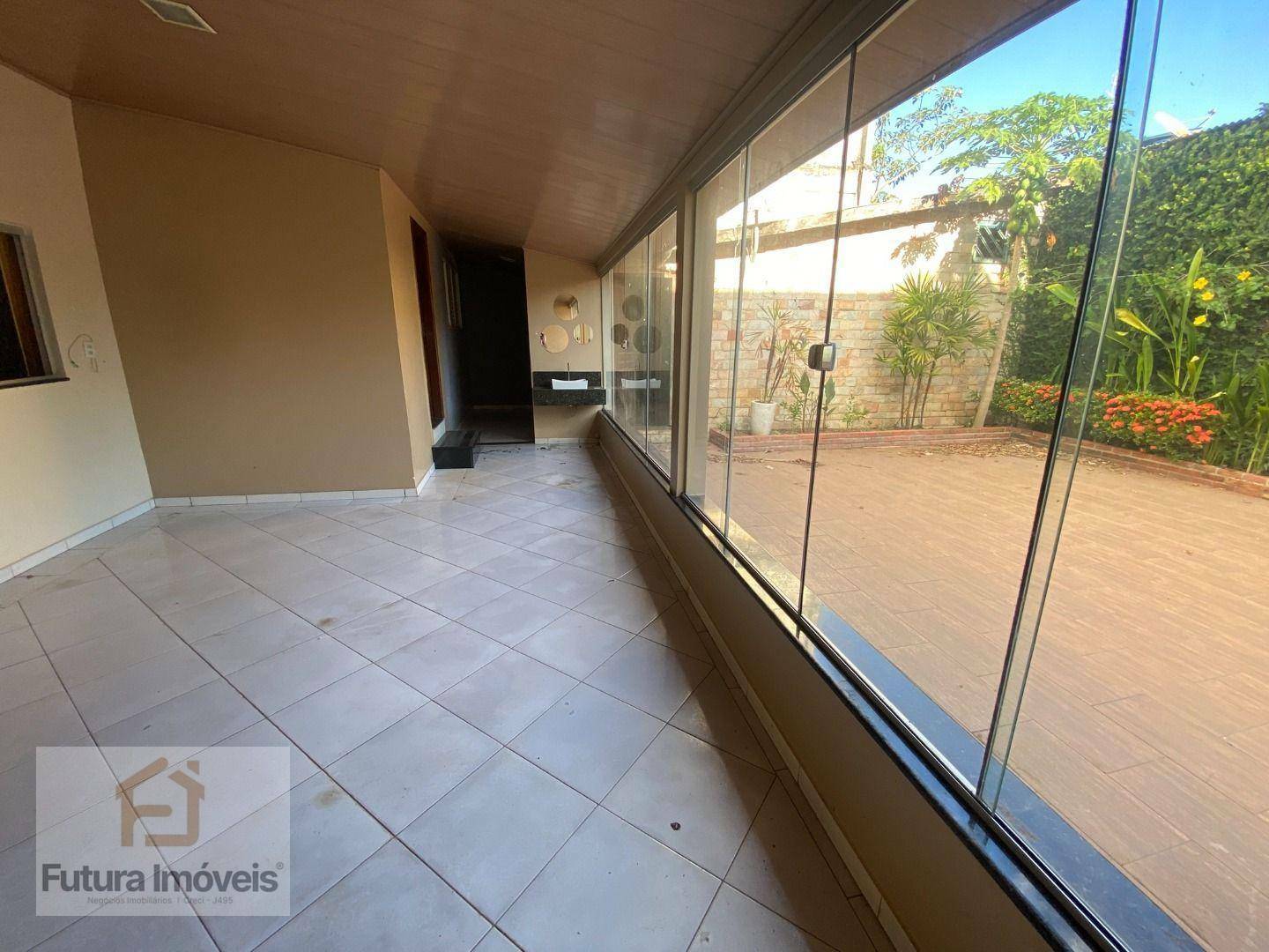 Casa para alugar com 3 quartos, 200m² - Foto 7