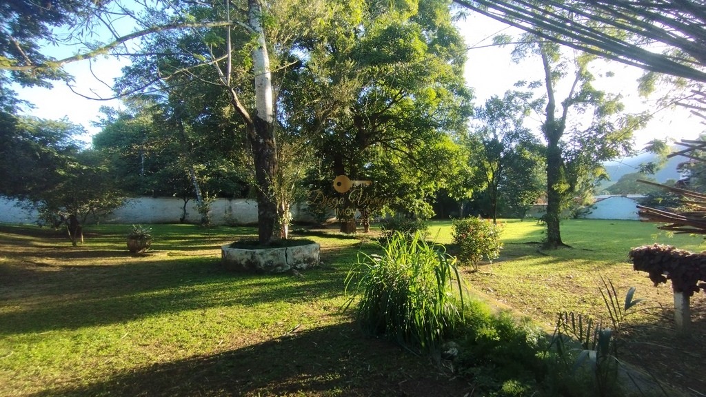 Casa à venda com 7 quartos, 3200m² - Foto 56