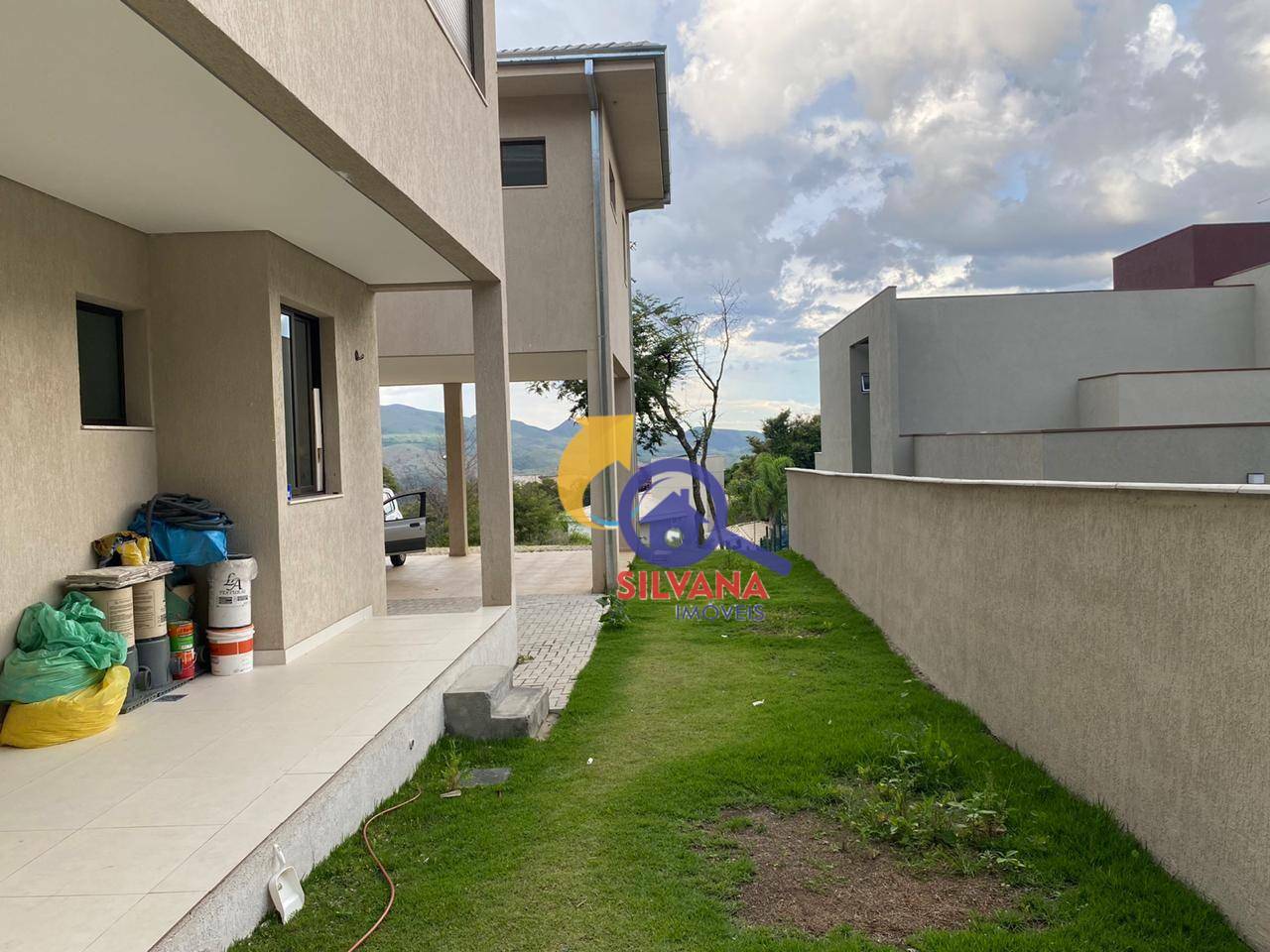 Casa de Condomínio à venda com 4 quartos, 460m² - Foto 33