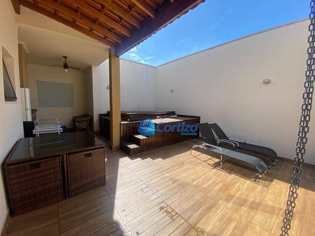 Apartamento à venda com 4 quartos, 211m² - Foto 13