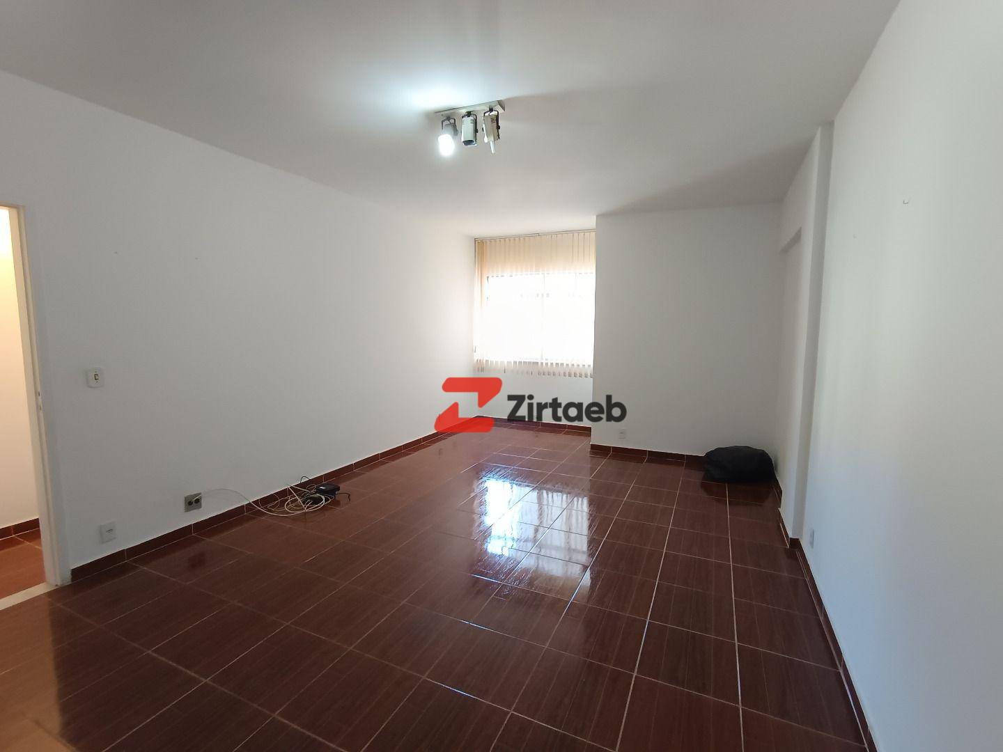 Apartamento para alugar com 2 quartos, 106m² - Foto 3